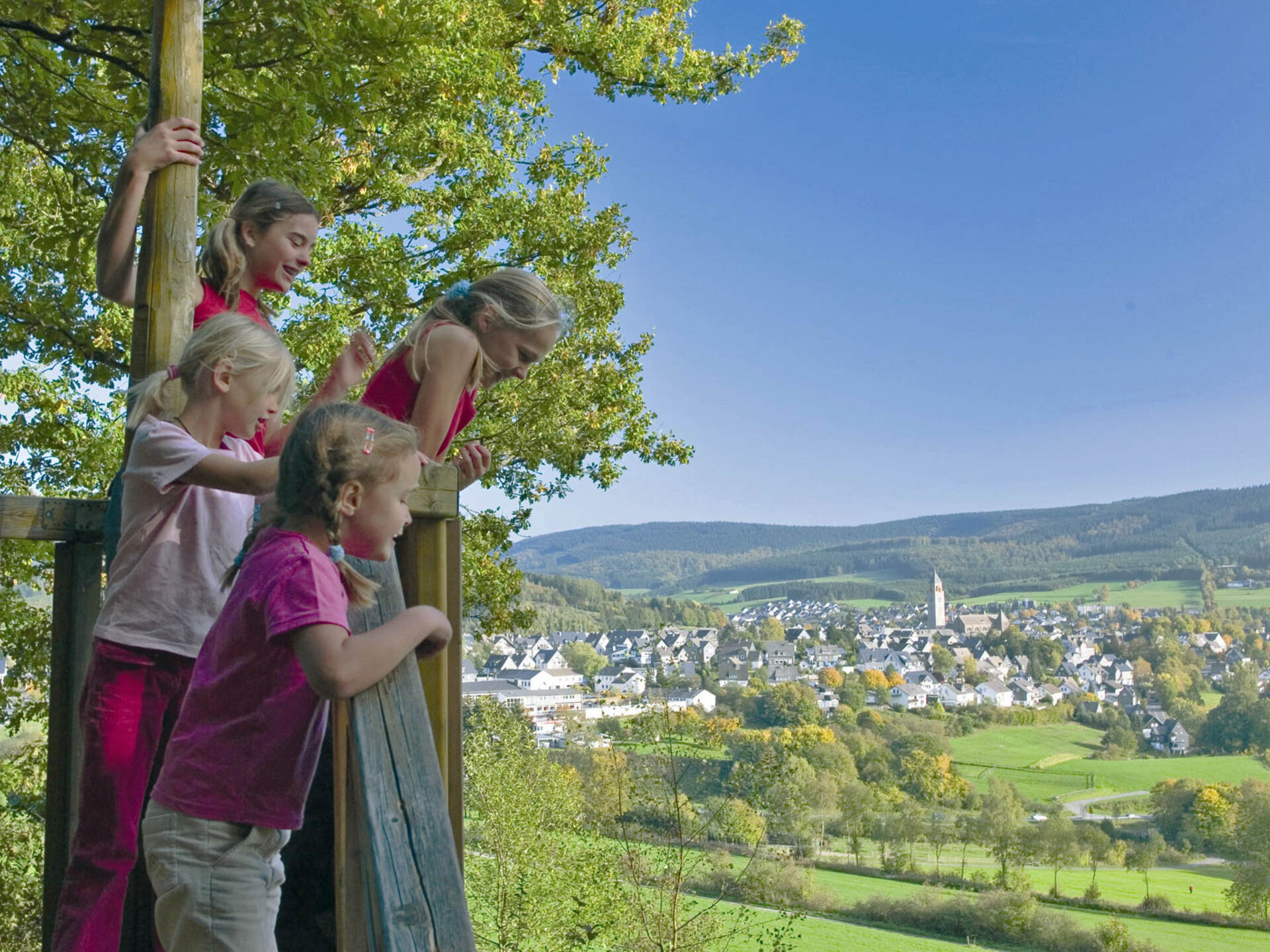 Blick auf Schmallenberg vom Holzerlebnisparcours